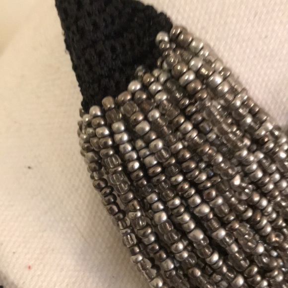 Gray beaded necklace with crochet clasp and button - Picture 7 of 7